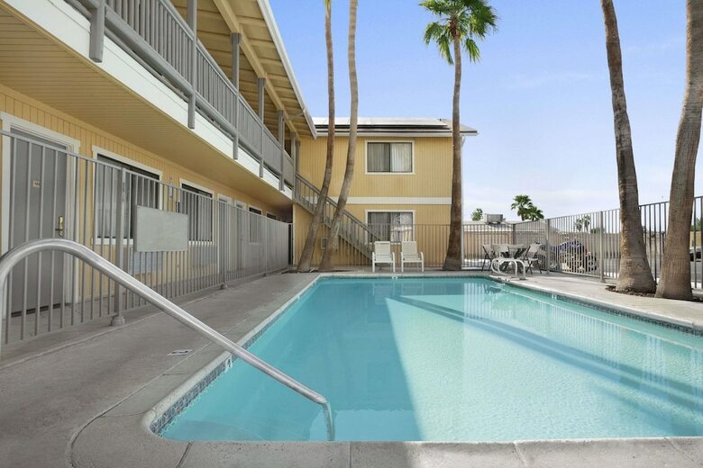 Hotel Super 8 By Wyndham El Centro