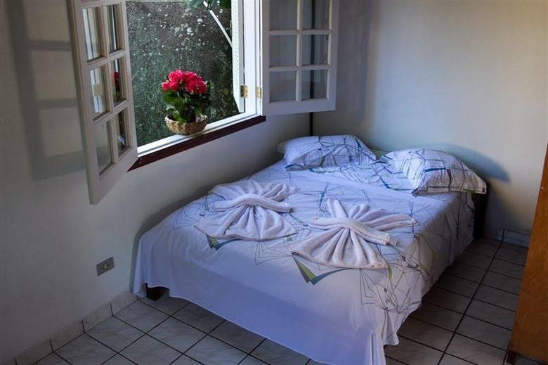 Hostal Pousada Vila Das Pedras