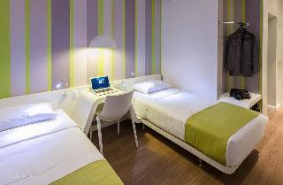 Dmax Hotel