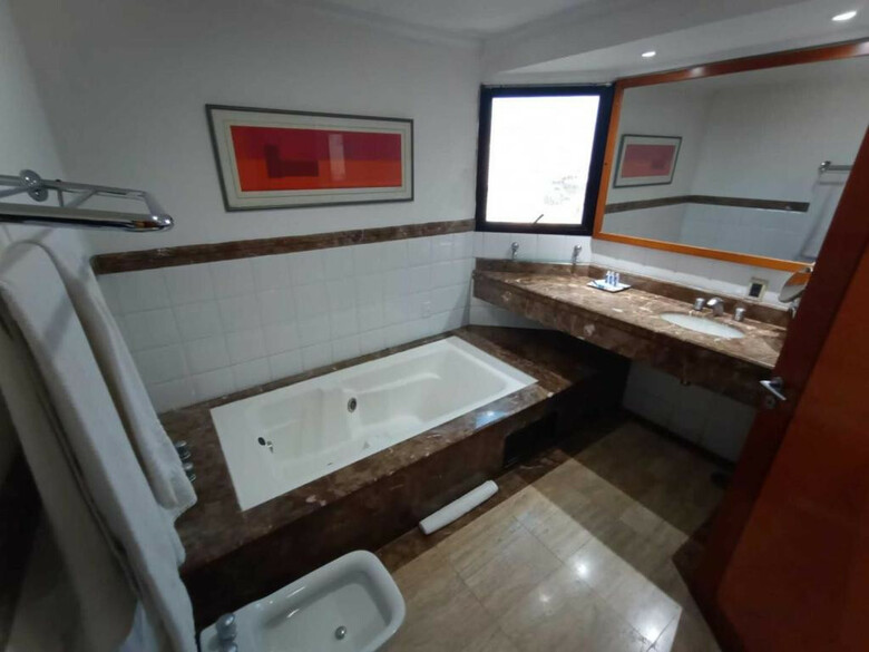 Summit Su�tes Hotel Jundia�