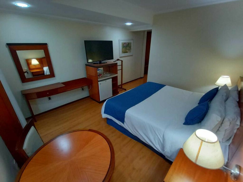 Summit Su�tes Hotel Jundia�