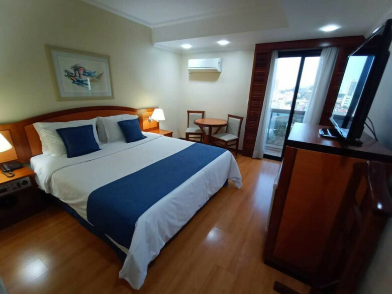 Summit Su�tes Hotel Jundia�