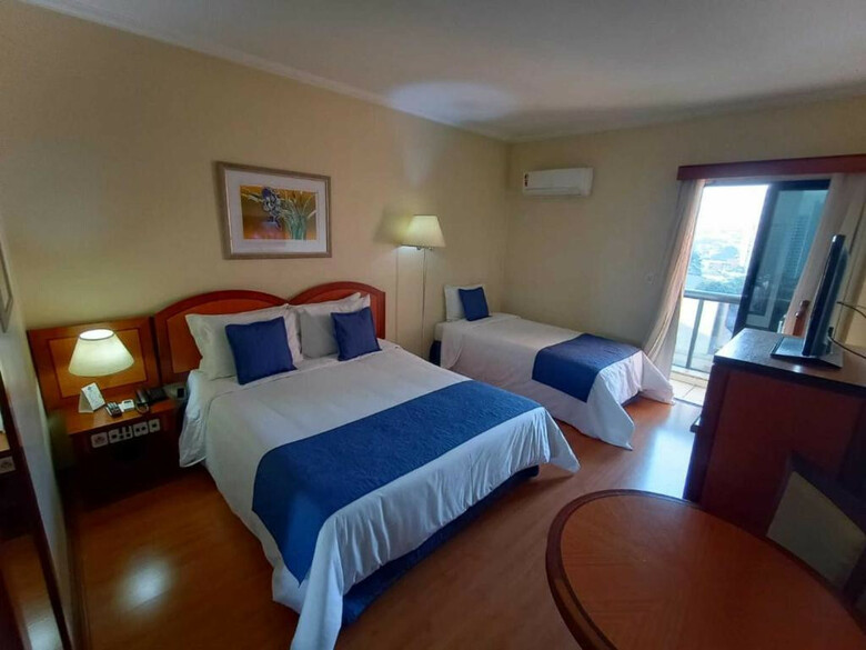 Summit Su�tes Hotel Jundia�