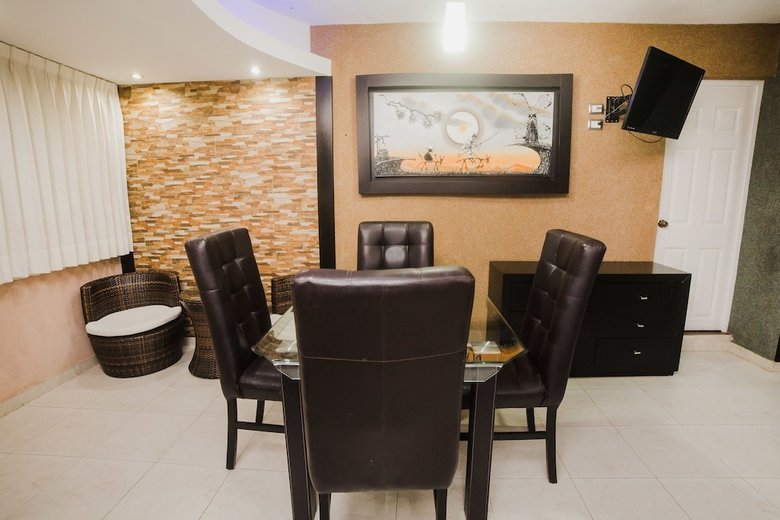Apartamentos Hotel & Suites Country