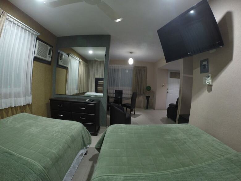 Apartamentos Hotel & Suites Country