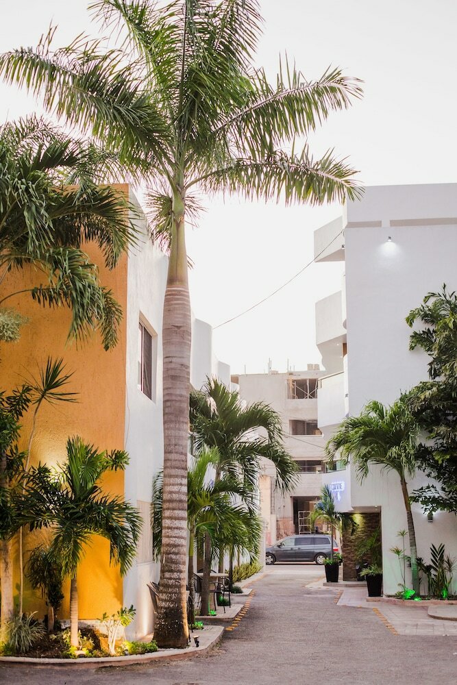 Apartamentos Hotel & Suites Country