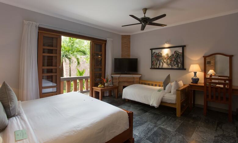 Hotel Pilgrimage Village Hue
