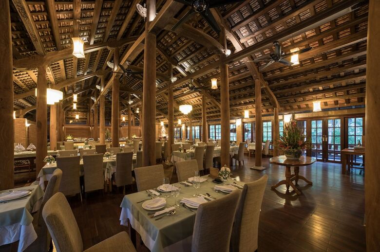 Hotel Pilgrimage Village Hue