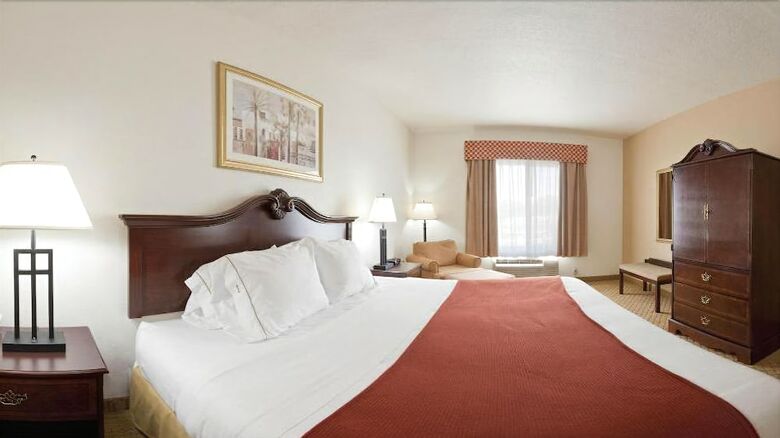 Tampa Stadium Hotel