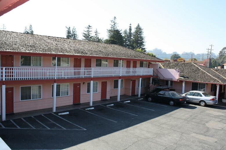 Motel National 9 Santa Cruz