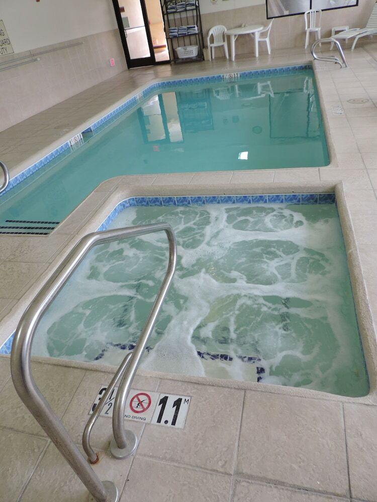 Hotel Comfort Inn & Suites