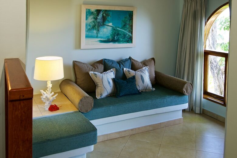 Coco De Mer Hotel And Black Parrot Suites