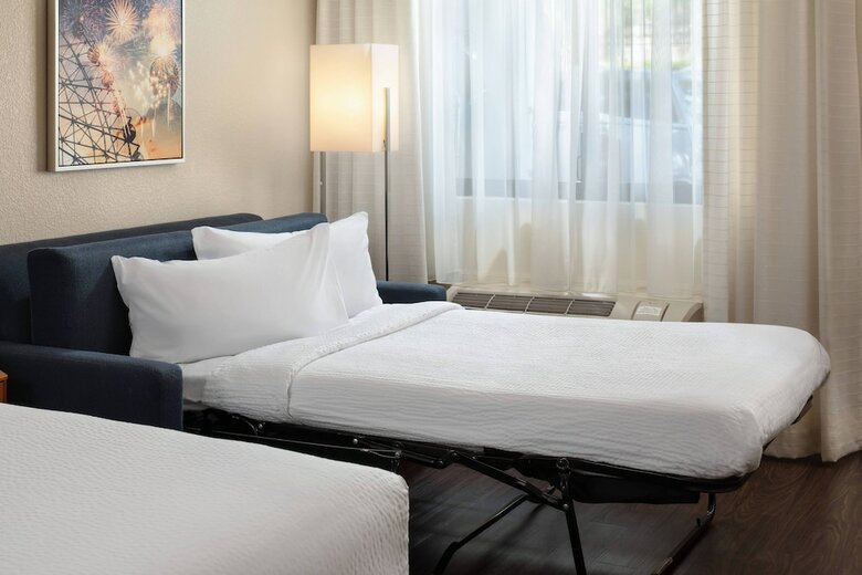 Hotel Fairfield By Marriott Anaheim Resort