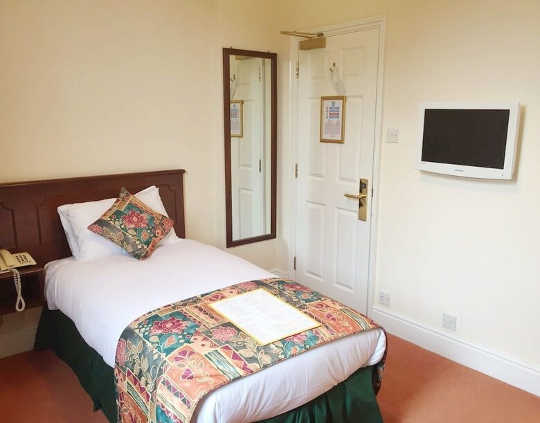 Arundel House Hotel