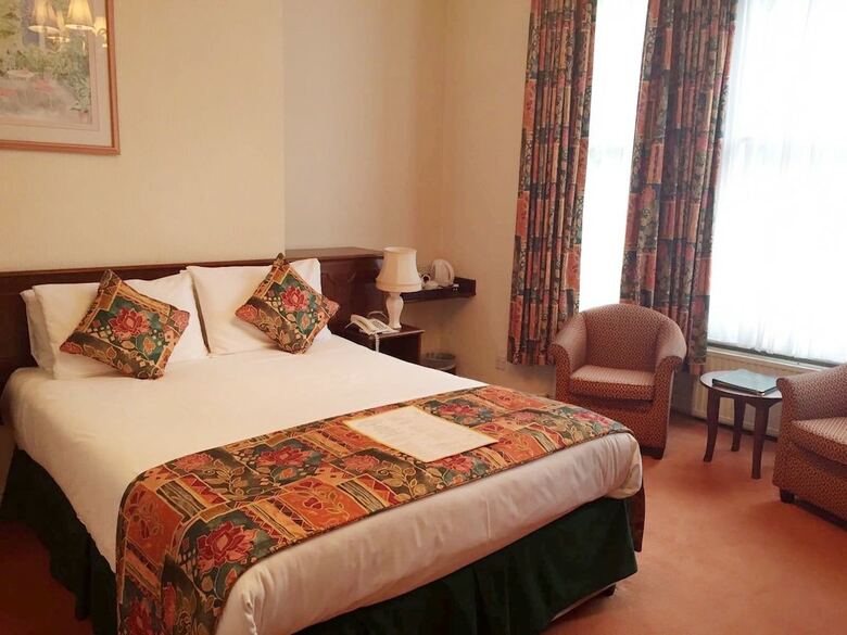 Arundel House Hotel