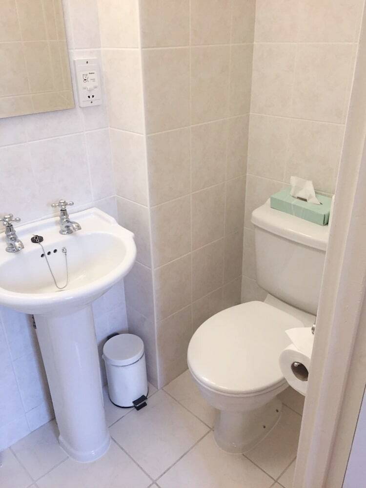 Arundel House Hotel