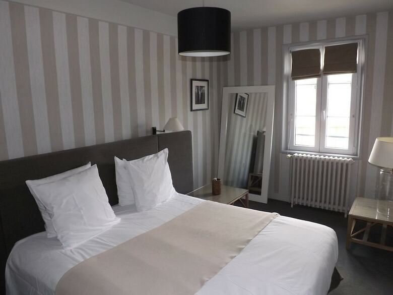 Hotel De La Licorne & Spa Nuxe