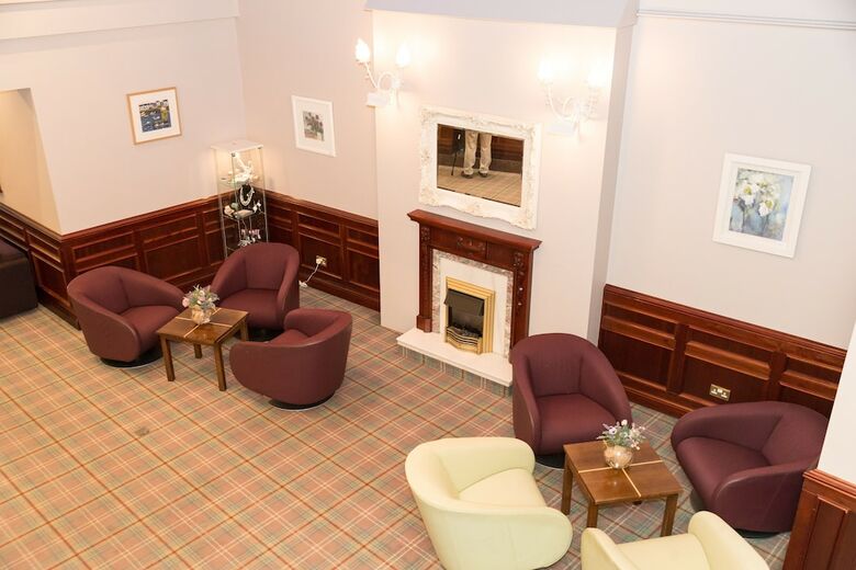 Marine Court Hotel