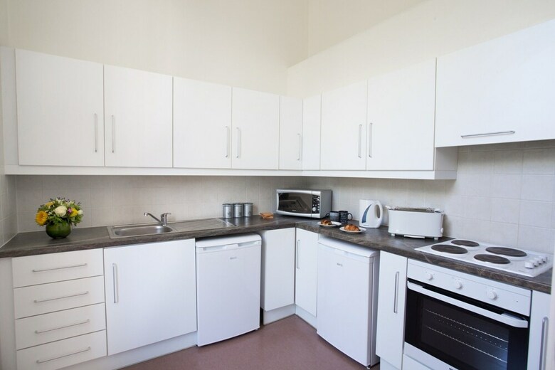Hostal Trinity College Campus Accommodation