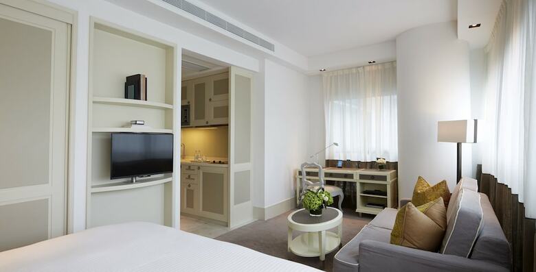 Lanson Place Hotel, Hong Kong