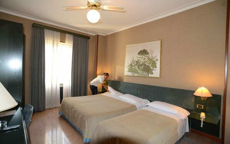 Hotel Galles