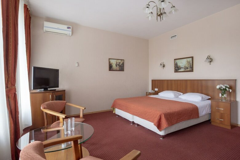 Nevsky Hotel Fort