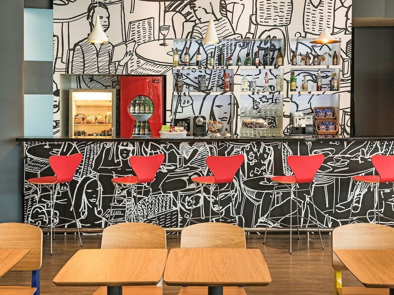 Hotel Ibis Tambor�