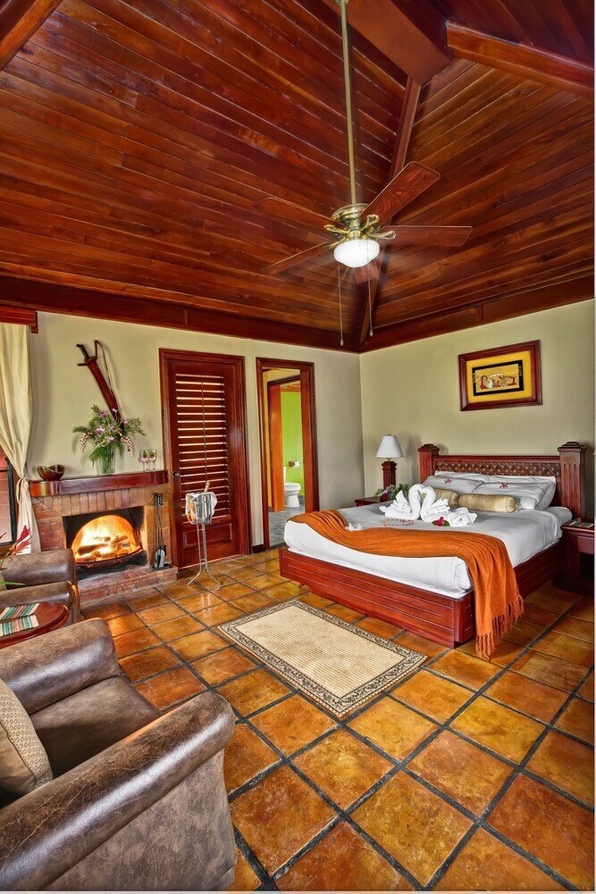Posada Hidden Valley Inn & Reserve