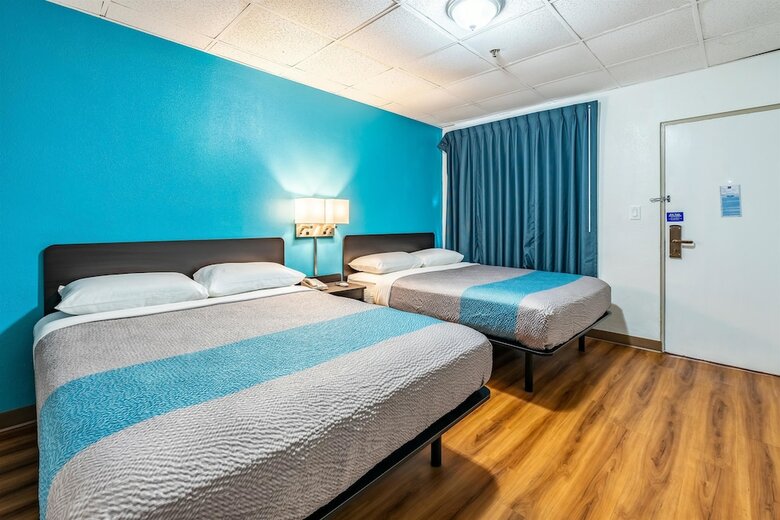 Motel 6 Elmsford, Ny - White Plains