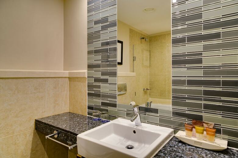 Protea Hotel By Marriott Cape Town North Wharf