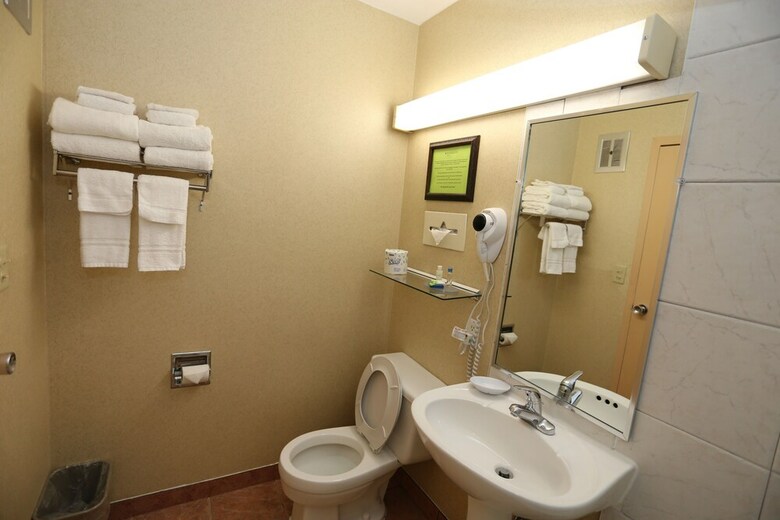 Hotel Magnuson Grand Columbus North