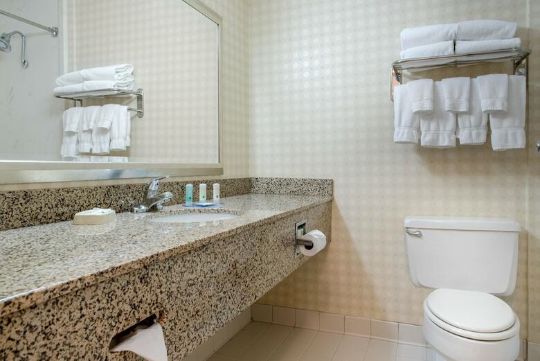 Quality Hotel Conference Center Cincinnati Blue Ash