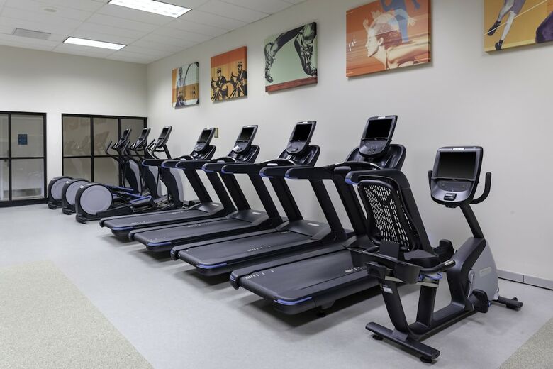 Hotel Doubletree By Hilton Kansas City - Overland Park