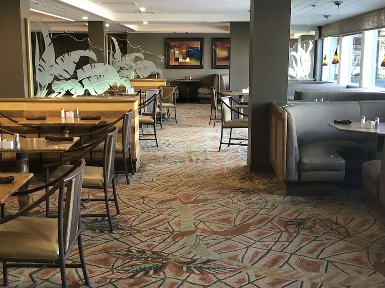Atrium Hotel At Orange County Airport