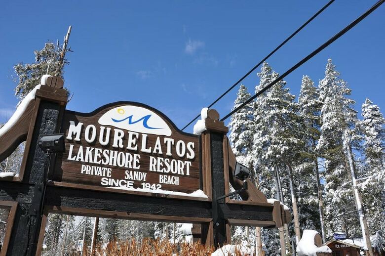Hotel Mourelatos Lakeshore Resort