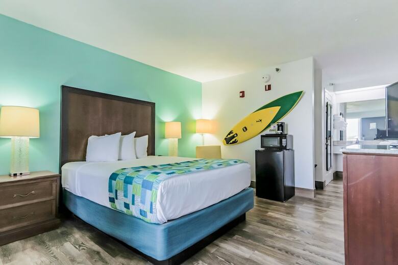Surf & Sand Hotel
