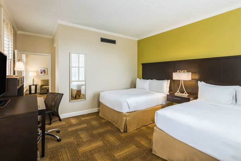 Hotel Staybridge Suites Savannah Historic District