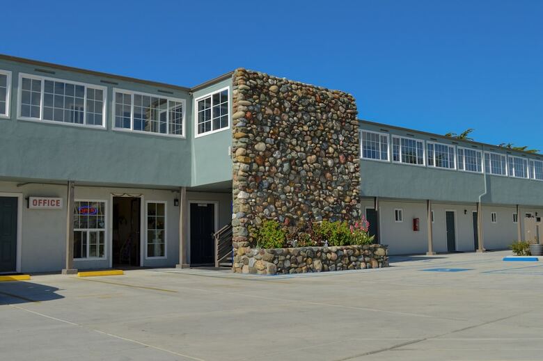 Motel Sea Breeze Inn
