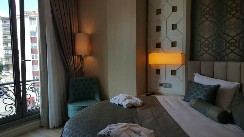 The Grand Mira Hotel