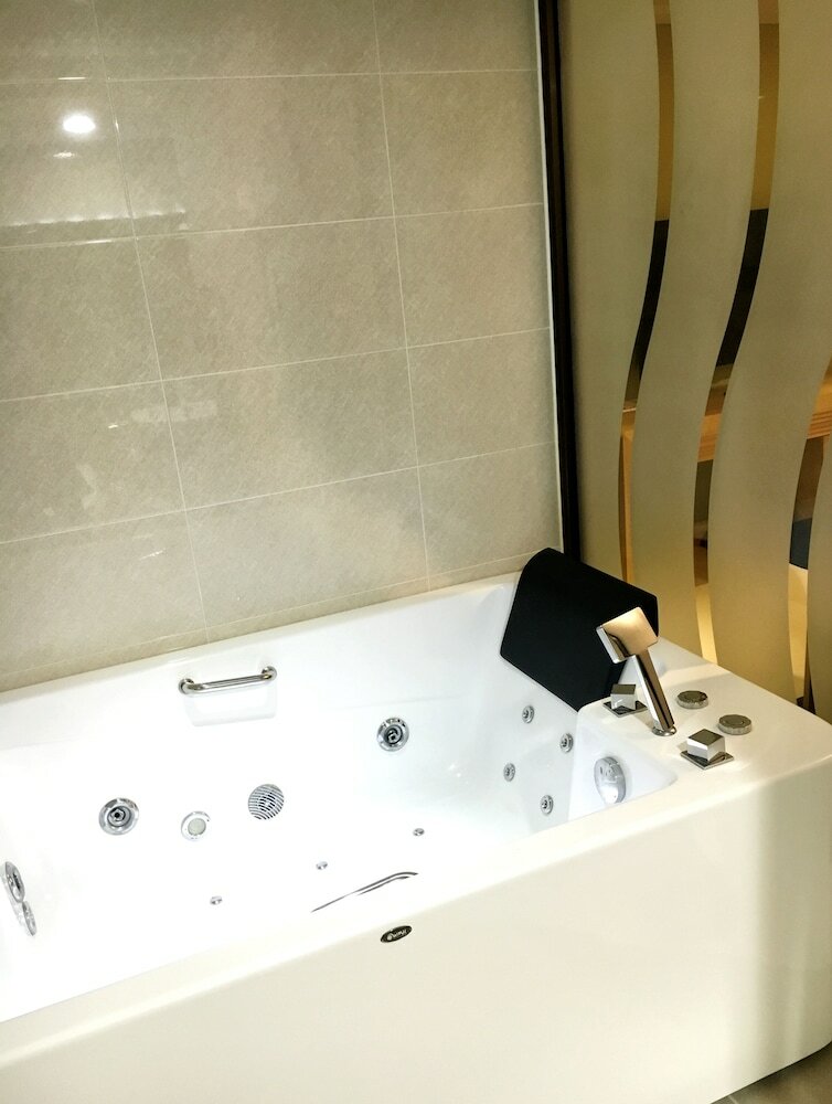 K Tourist Hotel