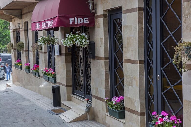 Fide Hotel