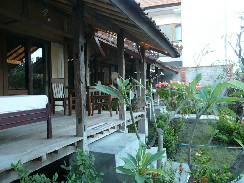 Classic Beach Villas