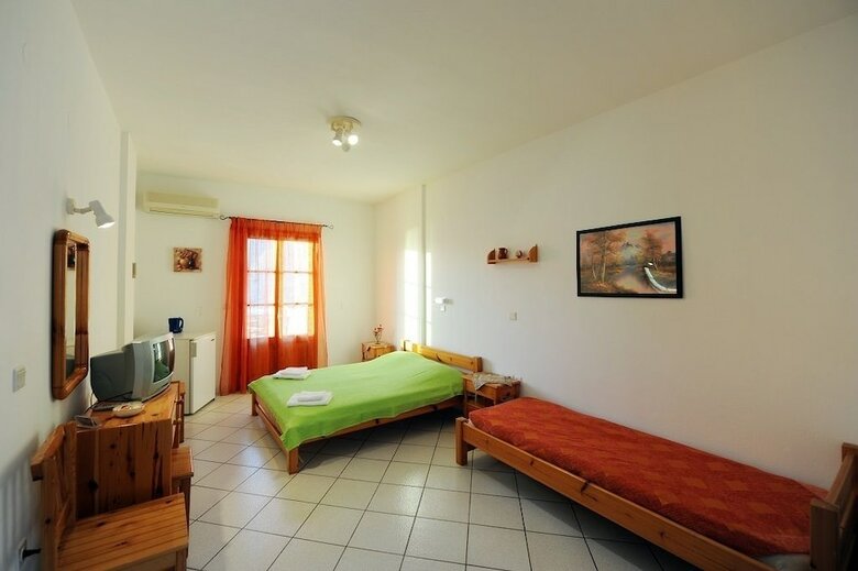 Hotel Froudi