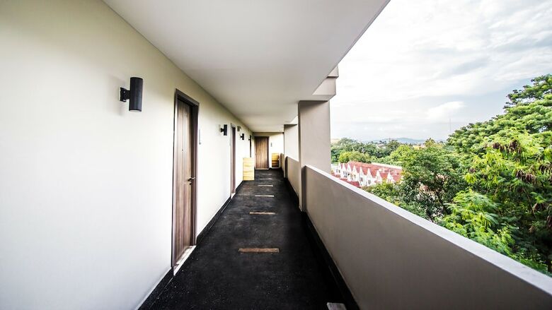 Hotel B2 Mountain Pano