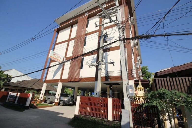 Hotel Siriwat Apartment