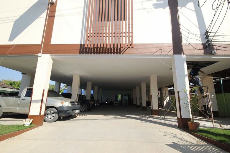 Hotel Siriwat Apartment