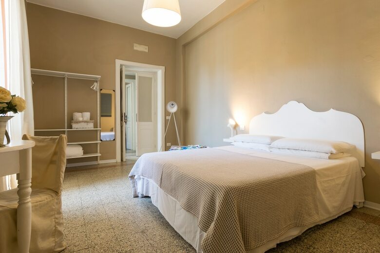 Hotel Guest House - Blulass� Rooms