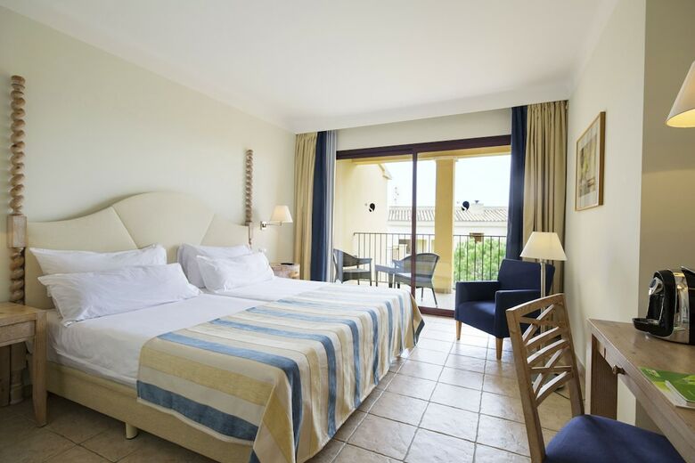 Hotel Robinson Club Cala Serena