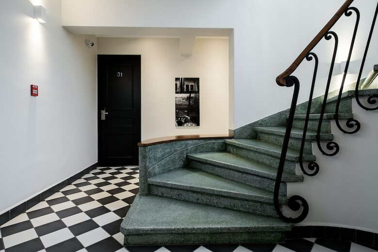 Apart Hotel B