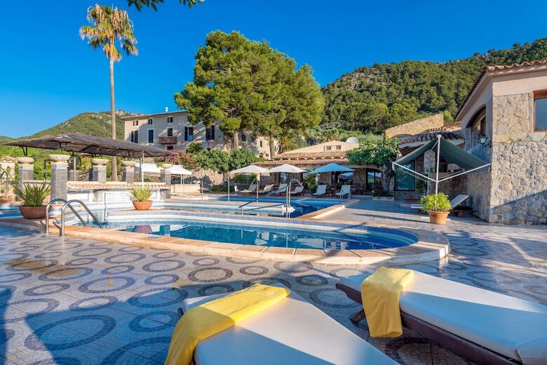 Hotel Rural Monnaber Nou & Spa